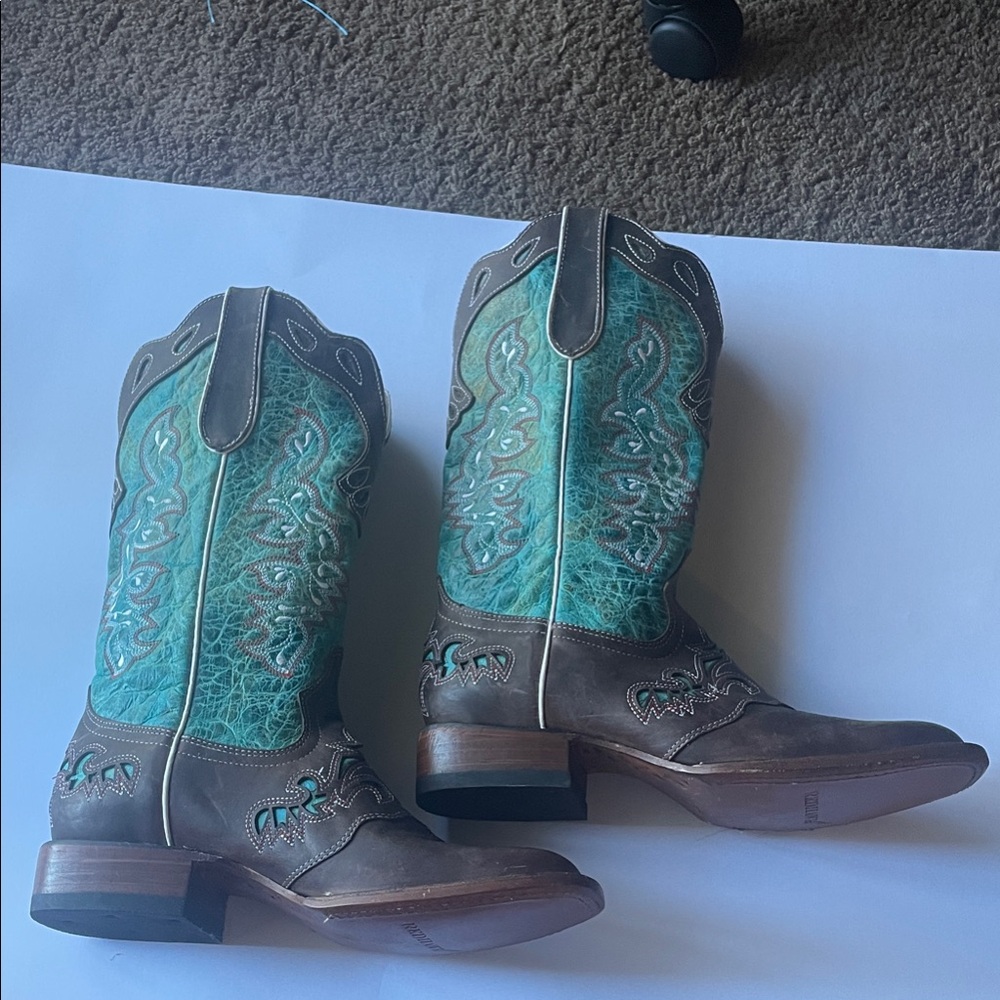 Red Hawk  Boots